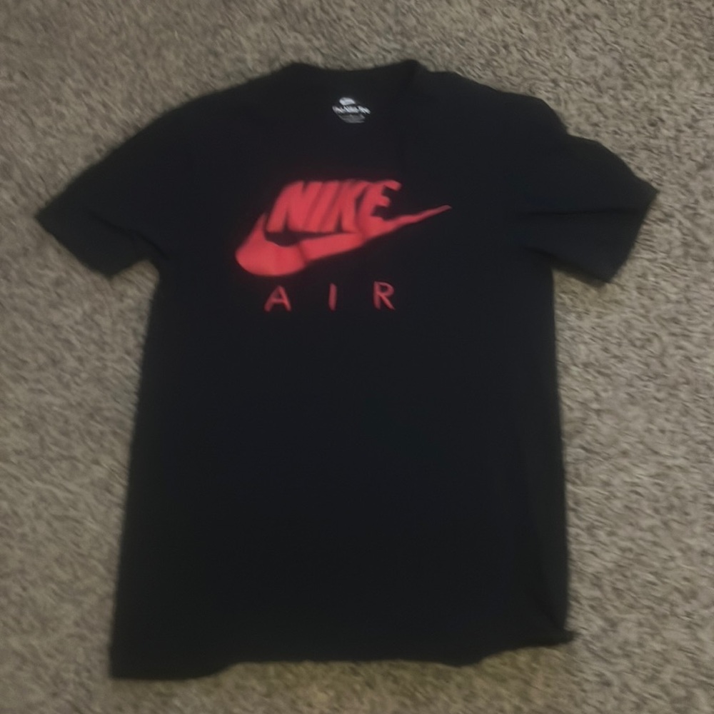Nike tee
